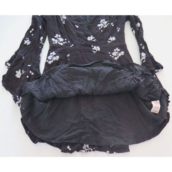 Free People Women's Sz 4 Black Floral Bell Sleeve Boho Festival Mini Dress - Picture 8 of 12